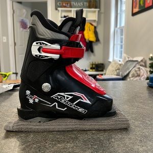 Nordica Firearrow Team 1- Size 16.0 215mm - Kids Ski Boots - Gently Used